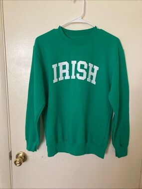 Green 'IRISH' Crewneck Sweater - Classic Women's Pullover